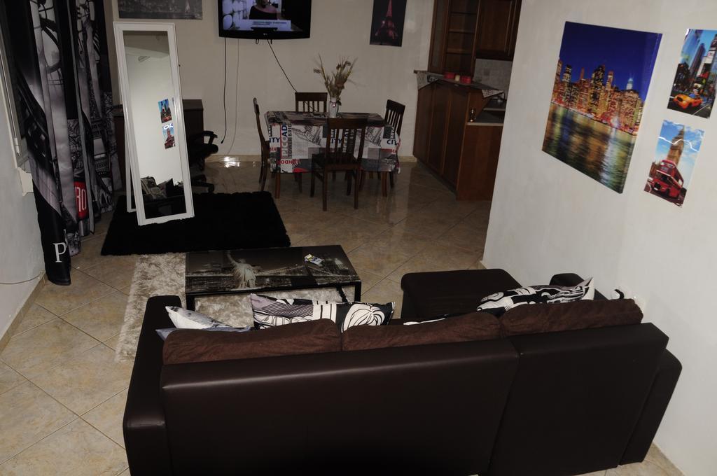 Ionias Apartment Ираклион Экстерьер фото